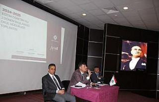 Cizre’de okul müdürleriyle istişare toplantısı...