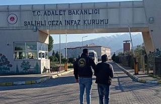 Çocuğa cinsel istismar suçundan aranan şahıs...