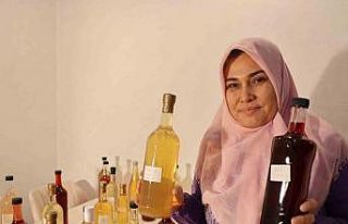 Çocukluk merakı hobisi oldu şimdi ev ekonomisine...