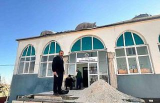 Depremde hasar gören camii yeniden ibadete açılmayı...