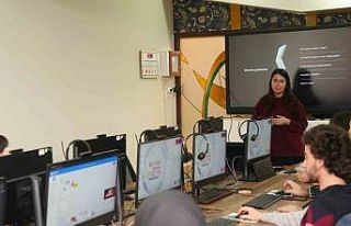 ‘Dijital Gençlik Merkezi’ gençlerin geleceğine...