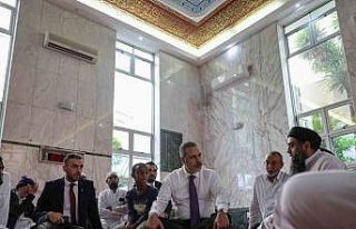 Dışişleri Bakanı Fidan, Nur’ul Hamidiye Camii’ni...