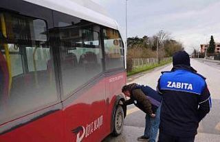 Düzce’de halk otobüslerine kış lastiği denetimi
