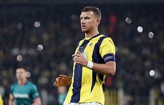 Edin Dzeko’nun elinde kırık tespit edildi
