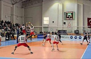 Efeler Ligi: TÜRŞAD: 1 - İstanbul Gençlik SK:...