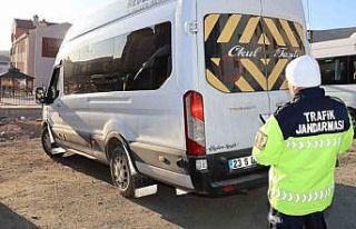 Elazığ’da jandarmadan okul önlerinde denetim