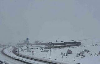 Erciyes’te kar kalınlığı 80 santimi buldu