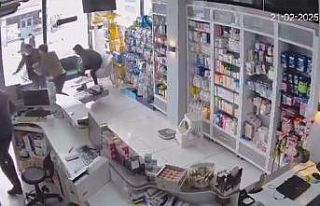 Erzurum’daki 4,4 büyüklüğünde deprem anı kameralarda