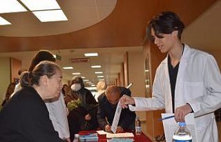 ESOGÜ Hastanesi’nde kanser bilgilendirme standı...