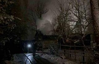 Ev ve ahır küle döndü