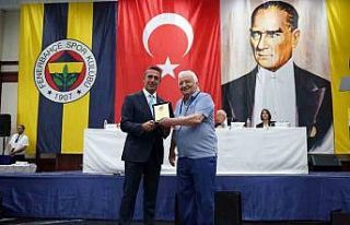 Fenerbahçe’nin eski futbolcusu Ogün Altıparmak...