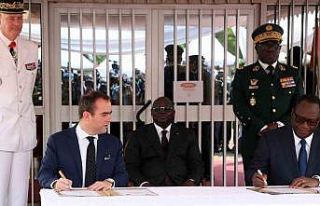 Fransa, Fildişi Sahili’ndeki tek askeri üssünden...