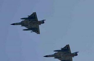 Fransa, Ukrayna’ya ilk ’Mirage 2000’ savaş...