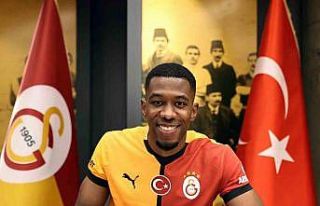 Galatasaray, Carlos Cuesta’yı renklerine bağladı