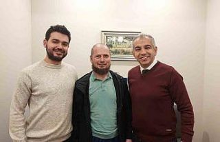 Genç yaşta parkinsona yakalandı, beyin pili ile...