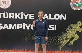 Gülnaz Çetin’den güllede 3.’lük