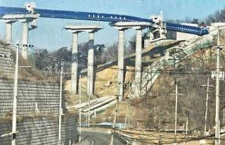 Güney Kore’deki otoyol inşaatında facia gibi...