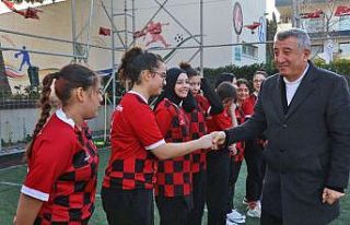 Güzelbahçe Kız Futbol Takımı’ndan iddialı...