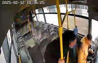Halk otobüsünde korku dolu anlar: "Abi kendine...