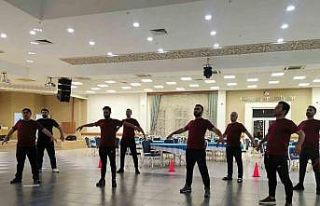 Halk Oyunları Topluluğu, geleneksel zenginlikleri...