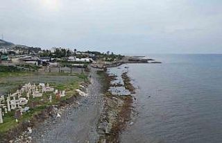 Hatay’da denizde 20 metre çekilme yaşandı