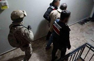 İHD’nin eski başkanı, terör operasyonunda gözaltına...