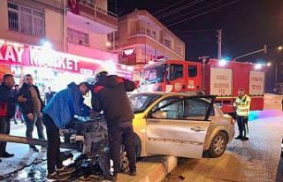 İki otomobilin çarpıştığı kaza kamerada: 2...