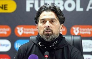 İlhan Palut: "3 puan önemli ama hala rahat...