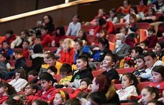 İlkokul öğrencileri ’Masal ve Meddah Şenliği’nde...