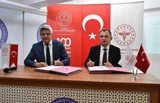 İlkokul öğretmenlerine ağız ve diş yaralamalarında...