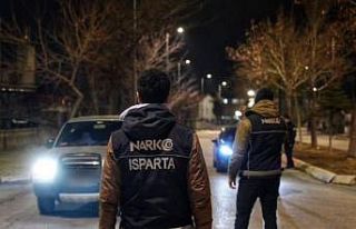 Isparta’da 24 saatte yapılan denetimlerde 7 aranan...
