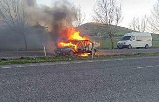 Kahramanmaraş’ta otomobil yangını