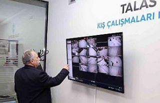 Kar yağdı, Talas’ta kış çalışmaları ekipleri...