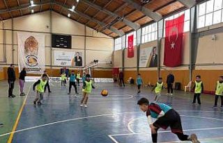 Karapınar’da Geleneksel Çocuk Oyunları Turnuvaları...