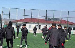 Kars 36 Spor, Tortum Spor karşılaşmasının hakemleri...