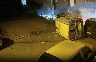 Kaza anı güvenlik kameralarına yansıdı