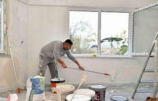 Kepez Belediyesi, yangın mağduru çiftin evini yeniledi