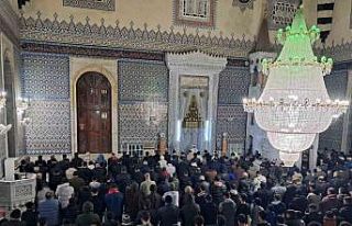 Kilis’te ilk teravih namazı kılındı