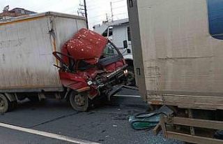 Kocaeli’de 3 araç zincirleme kazaya karıştı