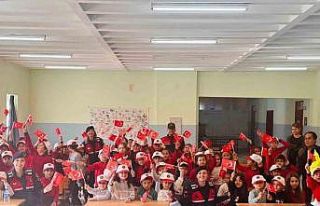 Koçarlı’da jandarma ekipleri öğrencilerle buluştu