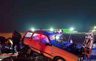 Konya’da kamyona çarpan otomobilin sürücüsü...