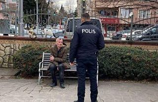 Köpeğin ısırdığı vatandaş kolundan yaralandı