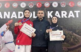 Körfezli karateciler turnuvalardan boş dönmüyor