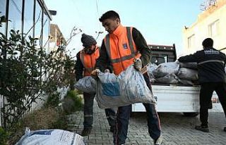 Kuşadası Belediyesi’nin yakacak ve soba desteği...