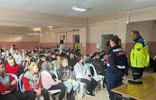 Kütahya’da jandarmadan öğrencilere eğitim