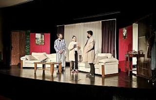 MABESEM tiyatro kursiyerleri seyircilerden tam not...