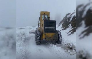 Malatya’da karla kaplı yollar yeniden açılıyor