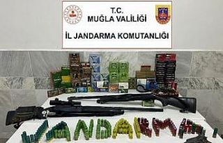 Menteşe’de ruhsatsız silah operasyonu