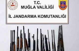 Milas’ta çok sayıda tüfek ve kurusıkı tabanca...