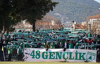 Muğlaspor, Etimeskut Belediyespor karşılaşmasında...